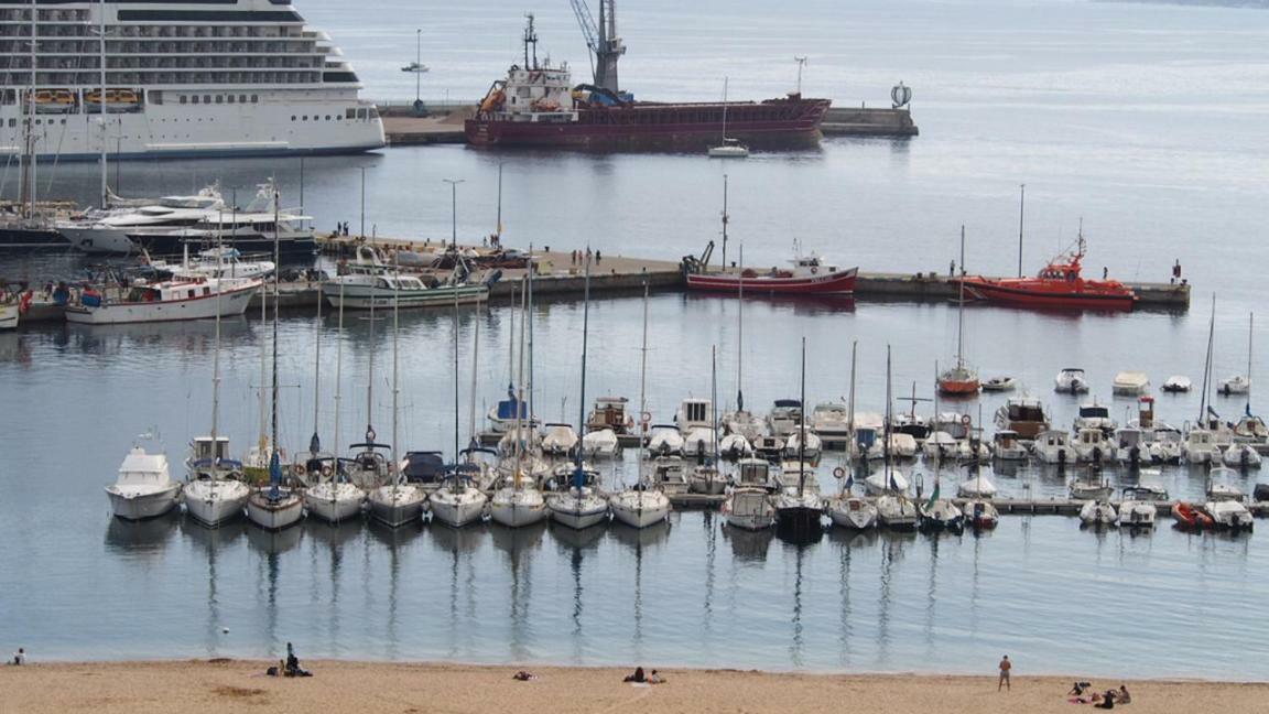 Seafront Apartment In Palamos Luaran gambar