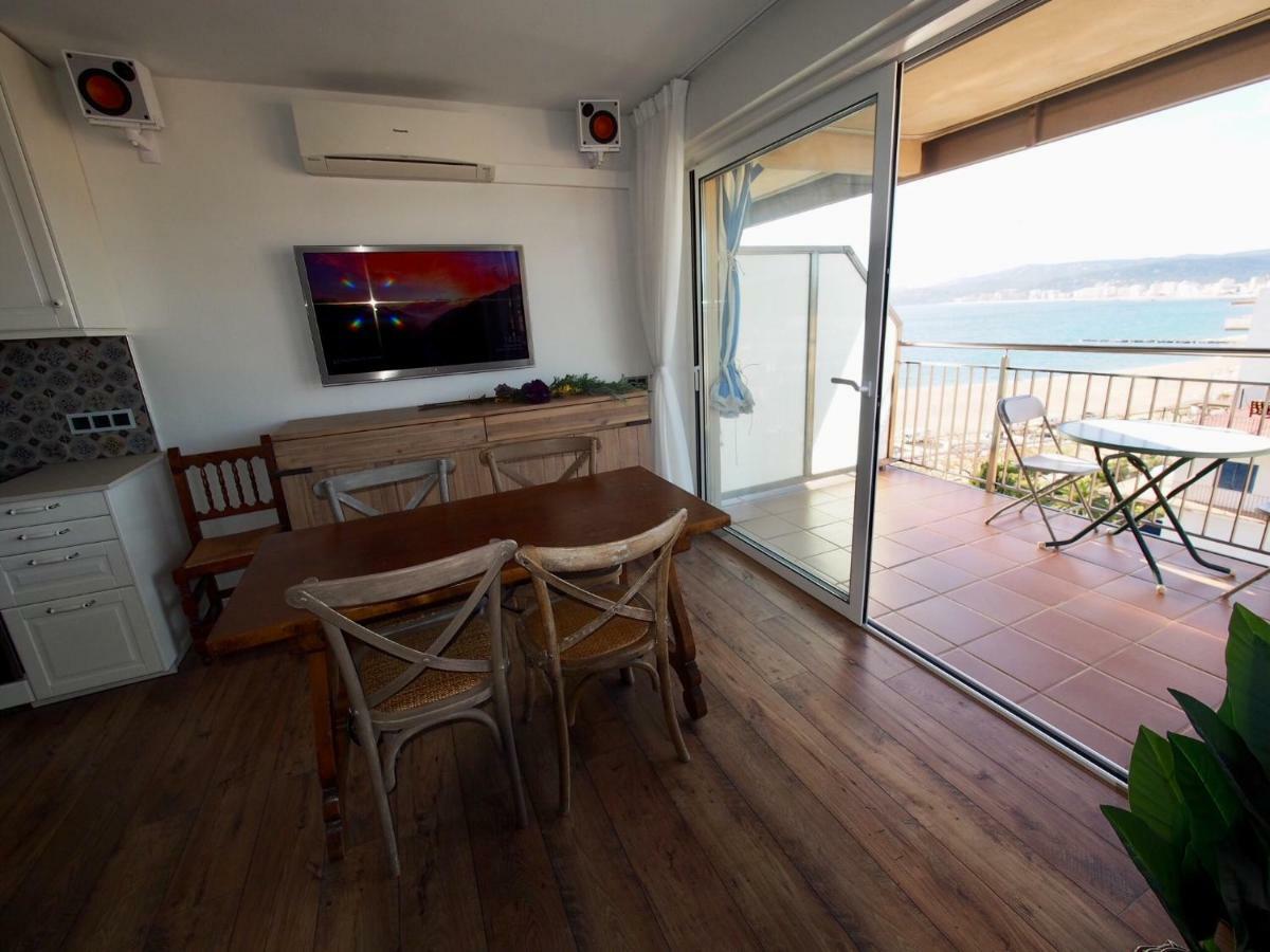 Seafront Apartment In Palamos Luaran gambar