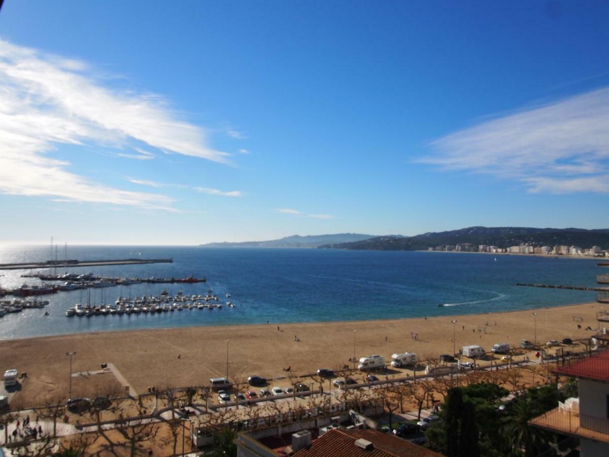 Seafront Apartment In Palamos Luaran gambar